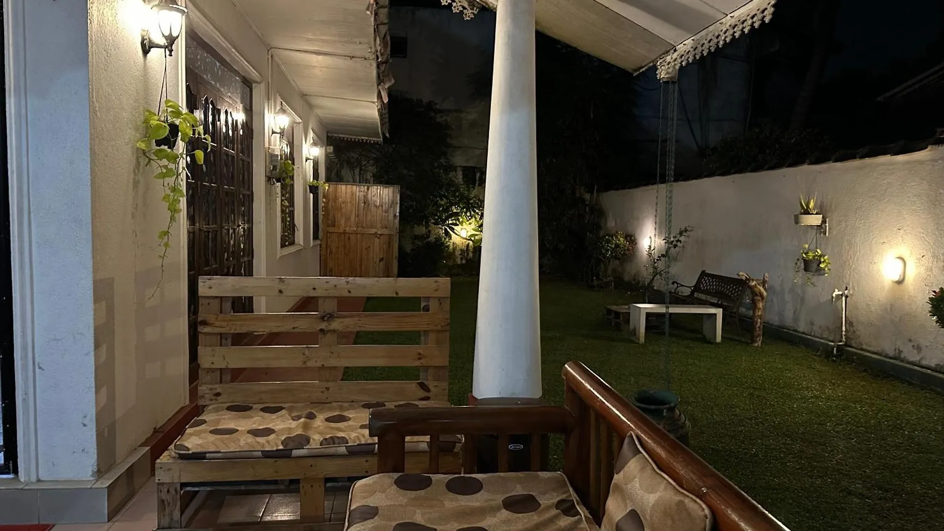 Sky Hostel Negombo