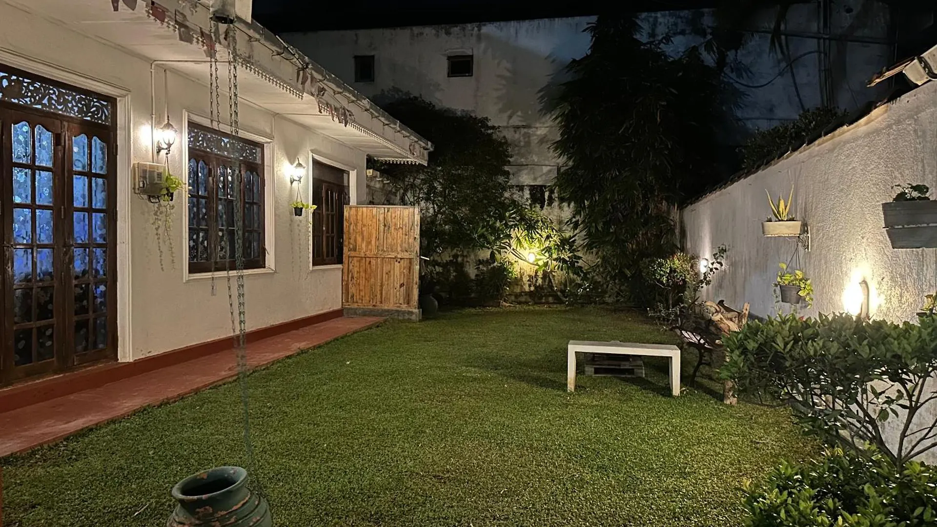 Sky Hostel Negombo